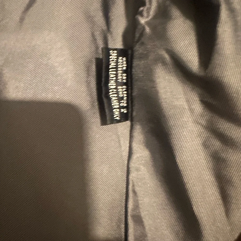 Luis Aviar Black Leather Jacket for Women - Picture 4 of 6